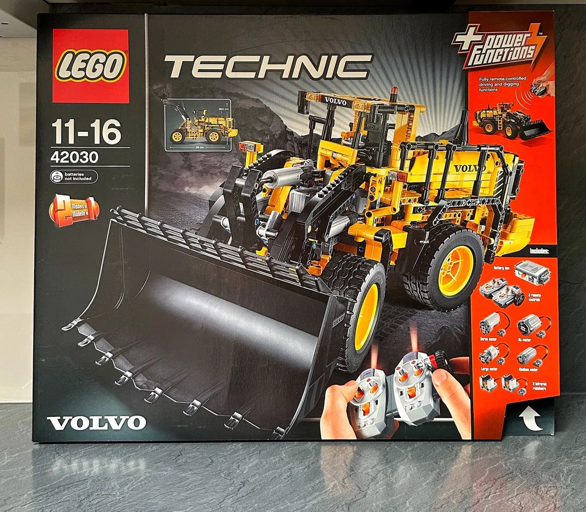 LEGO Technic Op Afstand Bedienbare Volvo L350F Wiellader - 42030 speelgoed