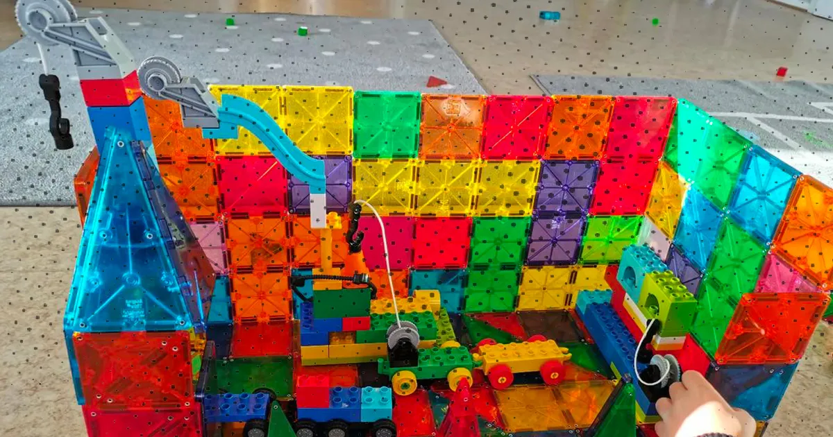 magna tiles combineren met duplo