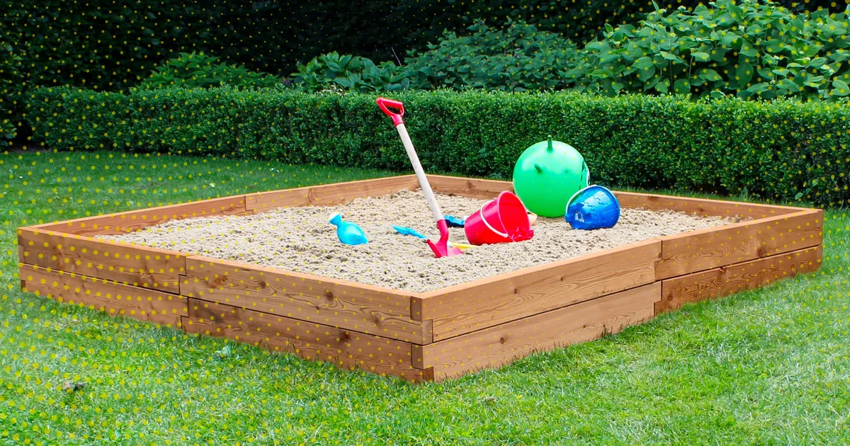 zandbak buiten spelen